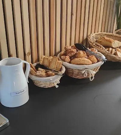 De La Paix Lyon Sud 2*