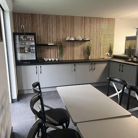 De La Paix Lyon Sud 2*